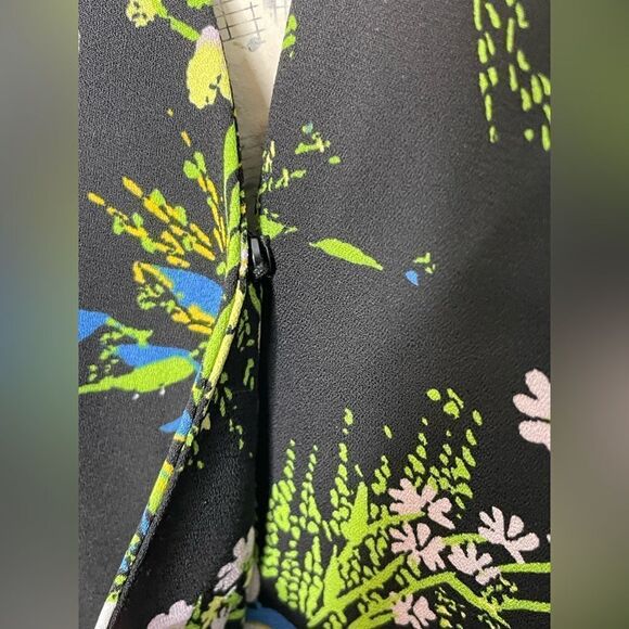 HALOGEN Cross Front Blouse Black Floral Size M - Picture 3 of 7